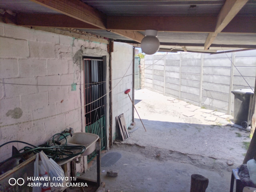 1 Bedroom Property for Sale in Wesbank Western Cape